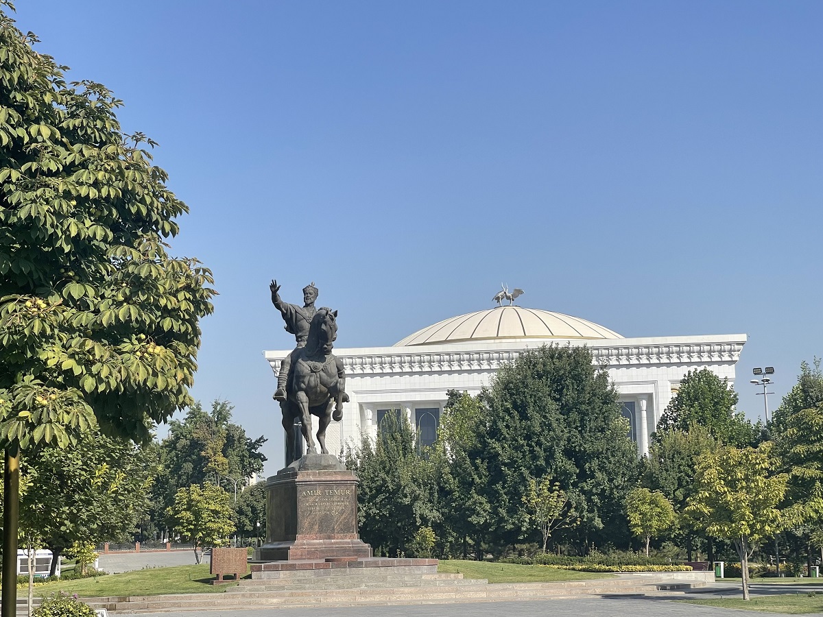 Amir Temur Square