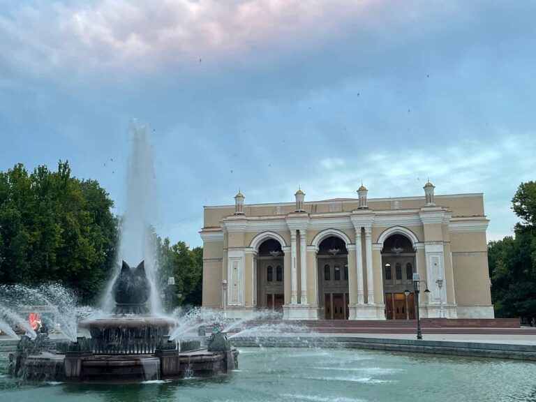 alisher navoi theater 1 768x576