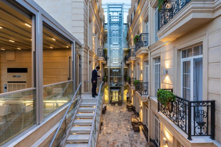 beautiful hotel 768x512