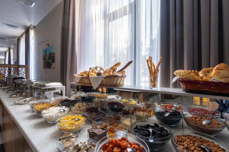 breakfast 53 768x512