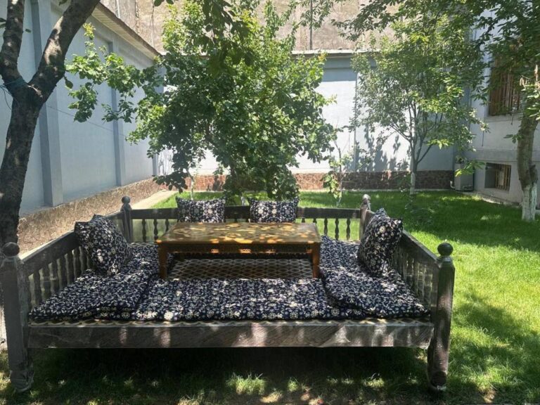 garden 1 768x576