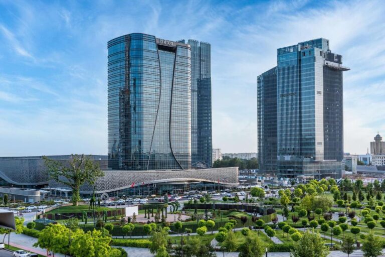 hilton hotel 768x512