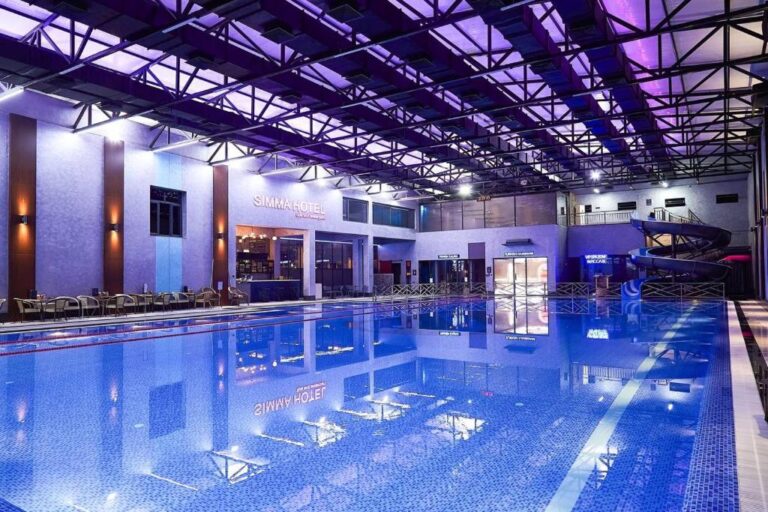 indoor swimming pool 768x512