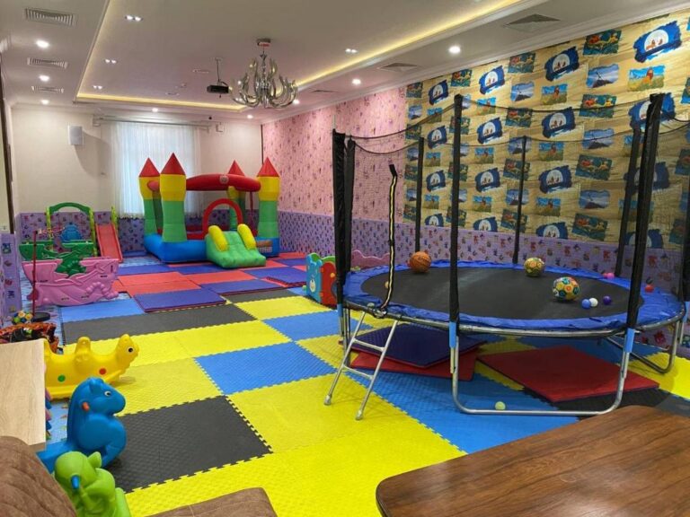 play area 768x576
