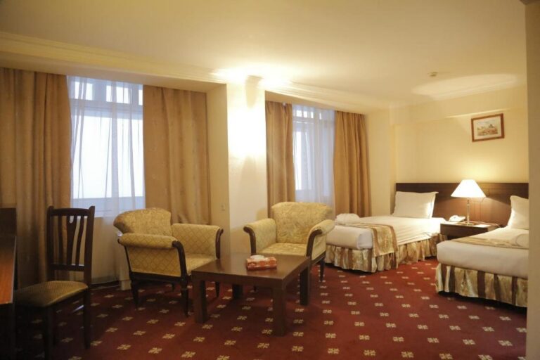 twin room 1 768x512