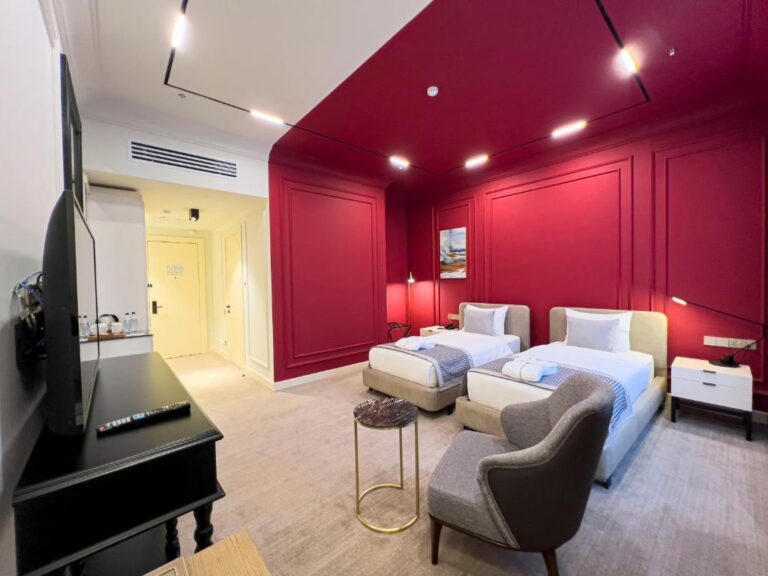 twin room 15 768x576