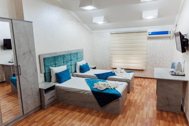 twin room 35 768x512