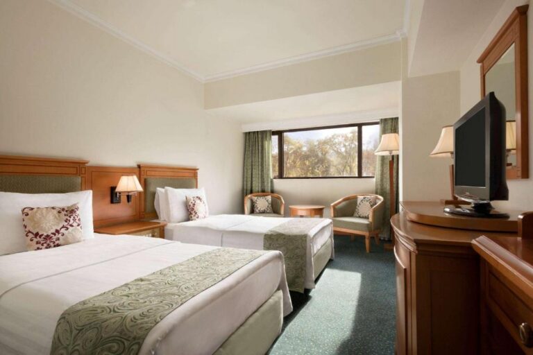 twin room 52 768x512