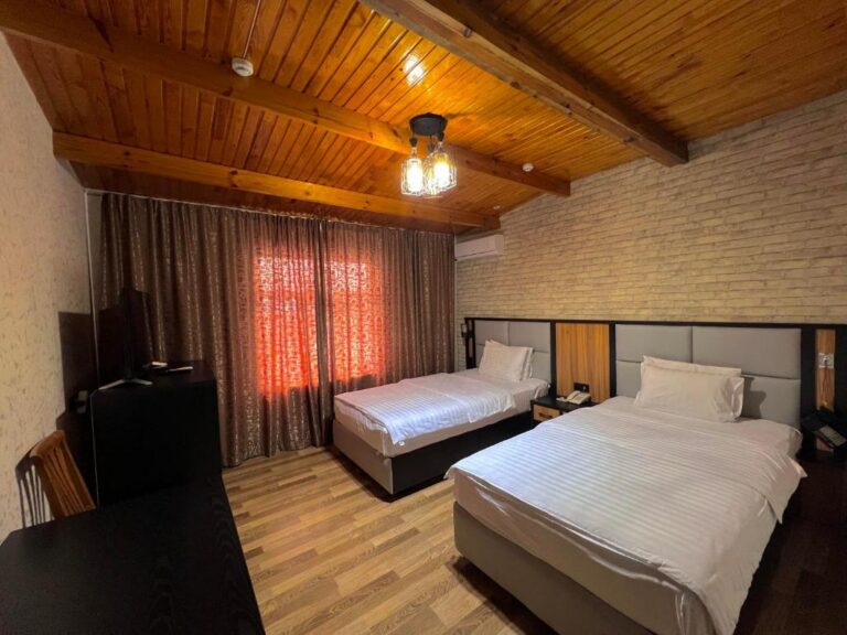 twin room 768x576