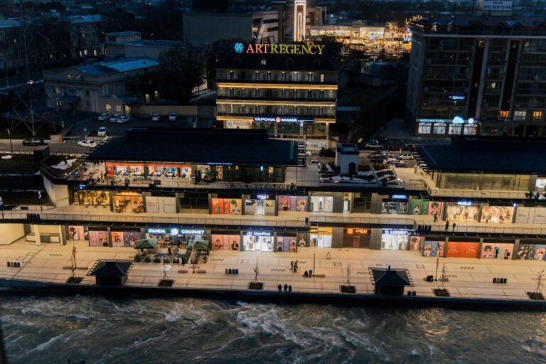 art regency hotel 768x512