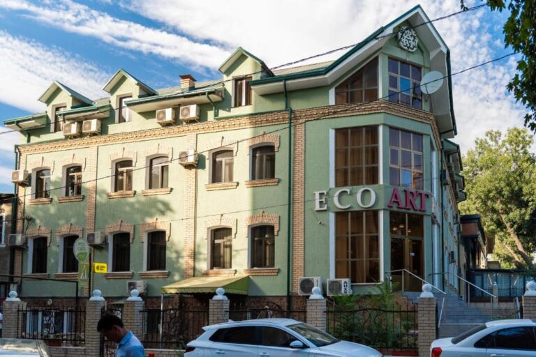 eco art hotel 768x512