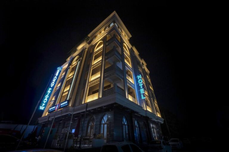 friday old city hotel 768x512