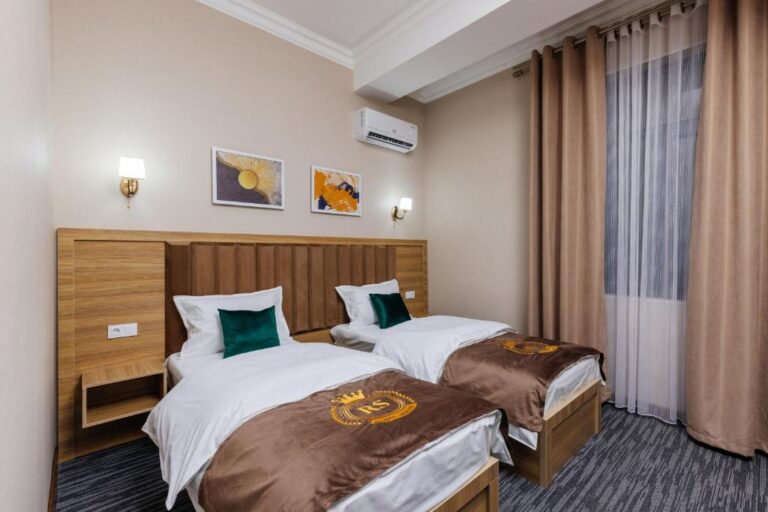 twin room 48 768x512