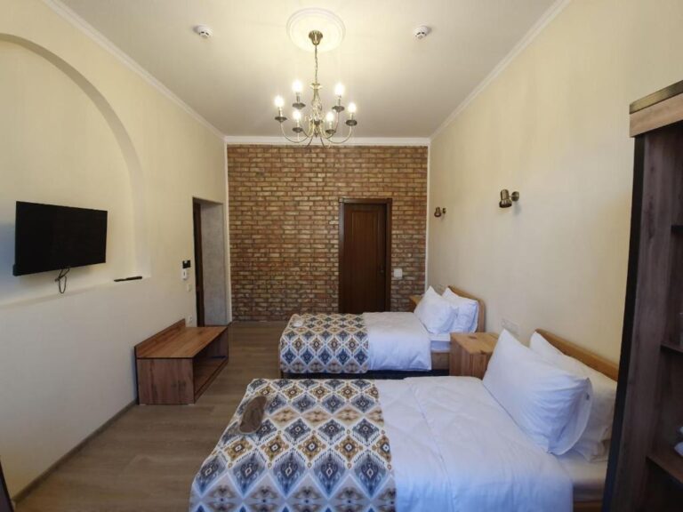 twin room 7 768x576