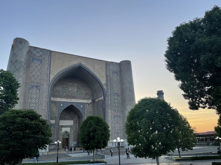 bibi khanum mosque 768x576